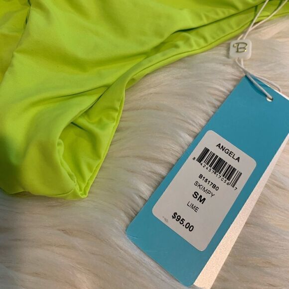 Beach Bunny Bikini Set - Picture 9 of 11